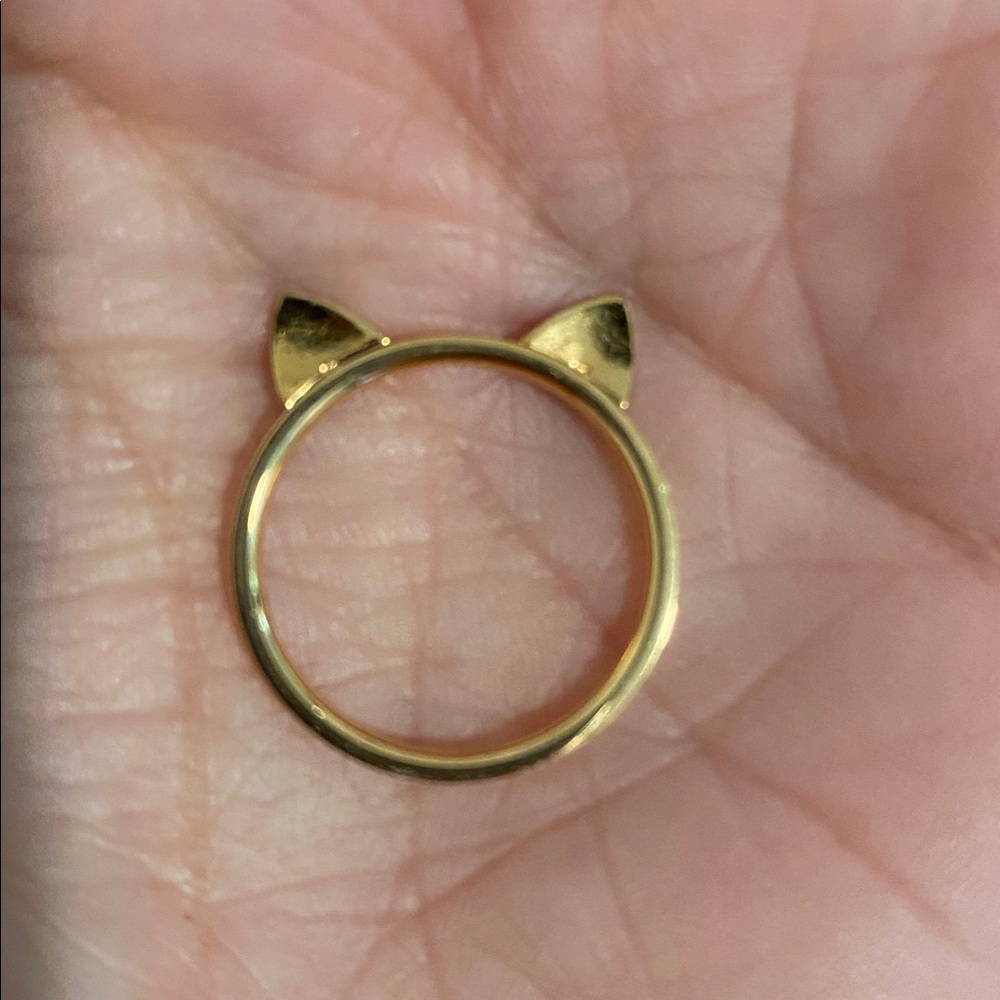 Gold cat ear ring